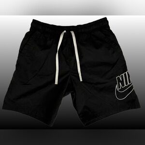 Nike - black sportswear alumni shorts - Lg